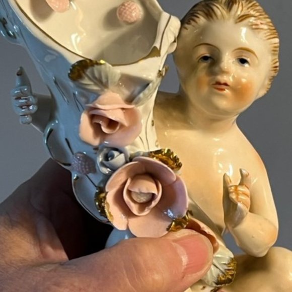 Vintage 1950's mid century Ucagco Japan Trumpet Vase Fine Porcelain Cherub *READ - Picture 10 of 11